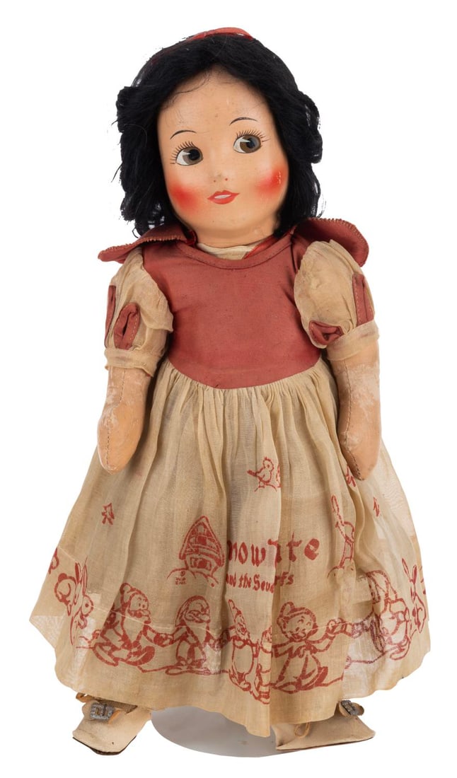 An Early Snow White Doll. (1 of 4)