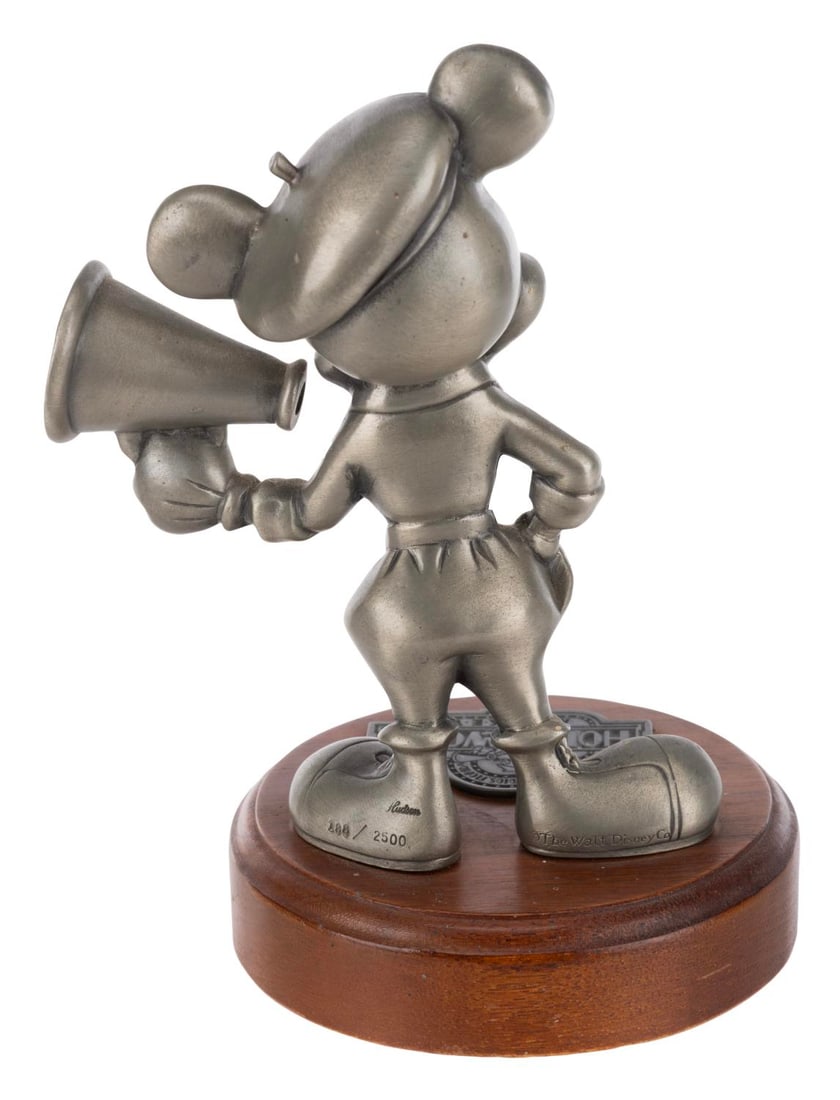 A Hollywood Mickey Statue. - 5