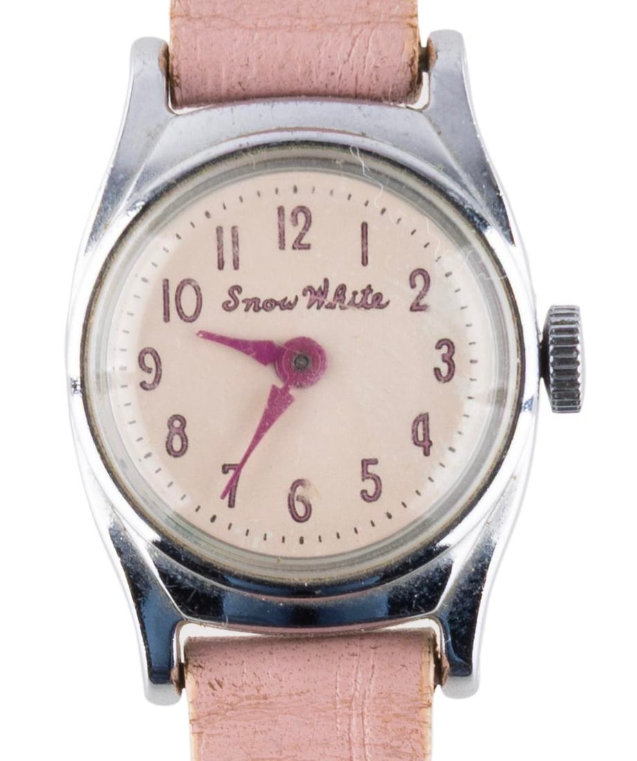 A Snow White Child's Pink Wristwatch. (1 of 2)