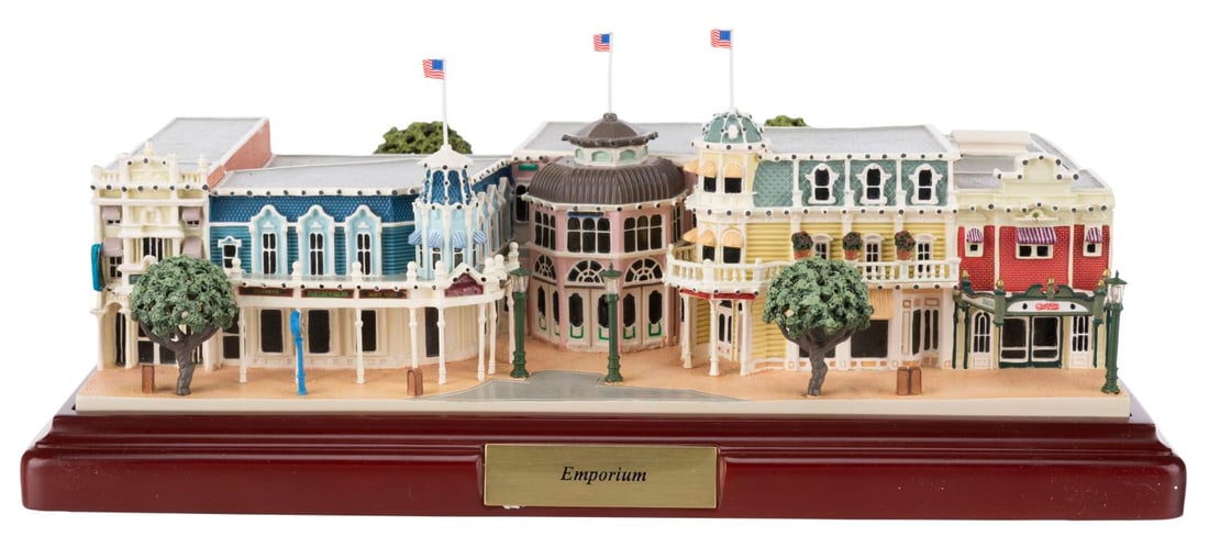 A First Edition Olszewski Walt Disney World Emporium. (1 of 5)