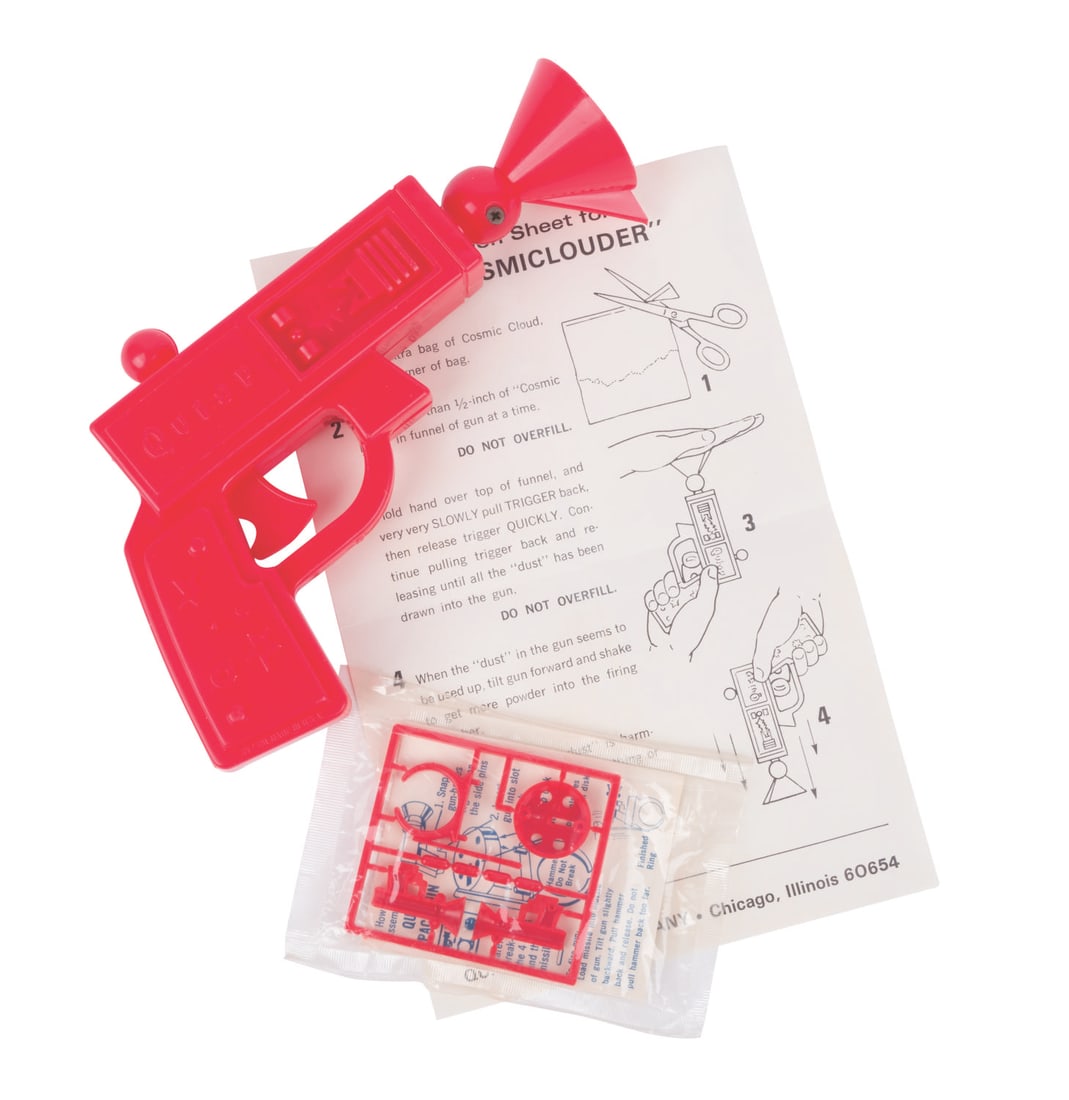 Quisp Cereal Cosmic Clouder Space Ray Gun and Gun Ring.: (Quaker Oats, 1965) An extremely rare pair of vintage Quisp Cereal Premium Toys. The Cosmic Clouder Space Ray Gun and Space Gun Ring were both available through Quaker Oats Quisp and Quake cereal.