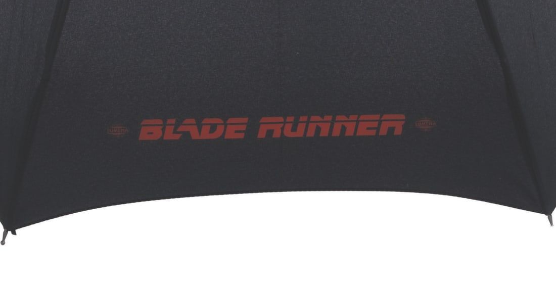 A "Blade Runner" Light-Up Umbrella. - 3