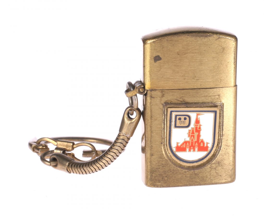 Walt Disney World Keychain Lighter. (1 of 1)