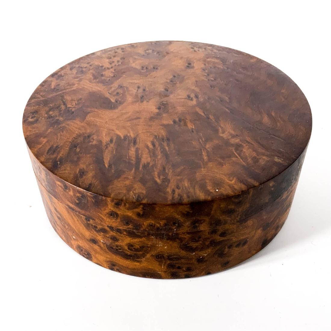 Round Burlwood Keepsake Box (1 of 5)