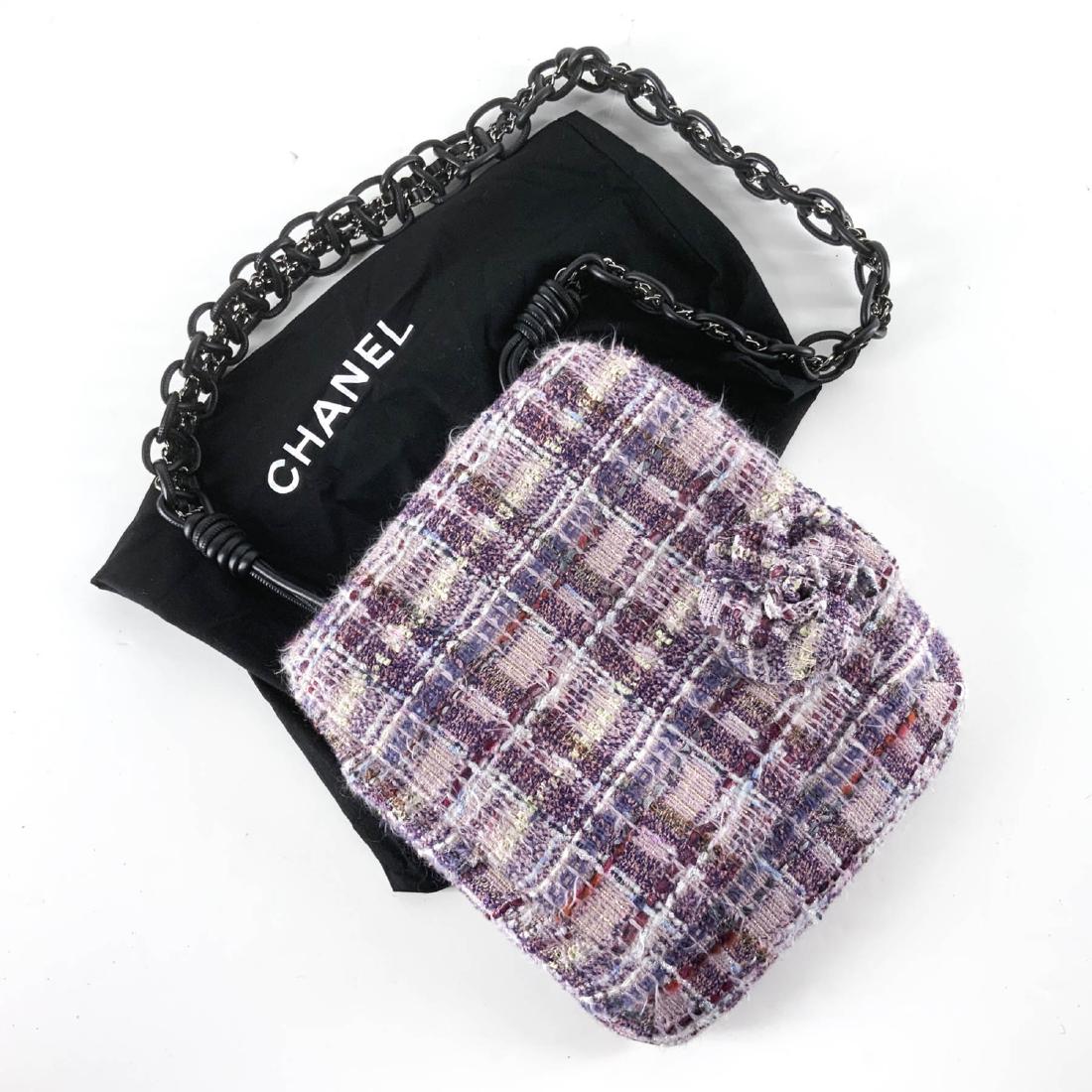 NWT New Chanel Boucle Tweed Messenger Bag (1 of 6)