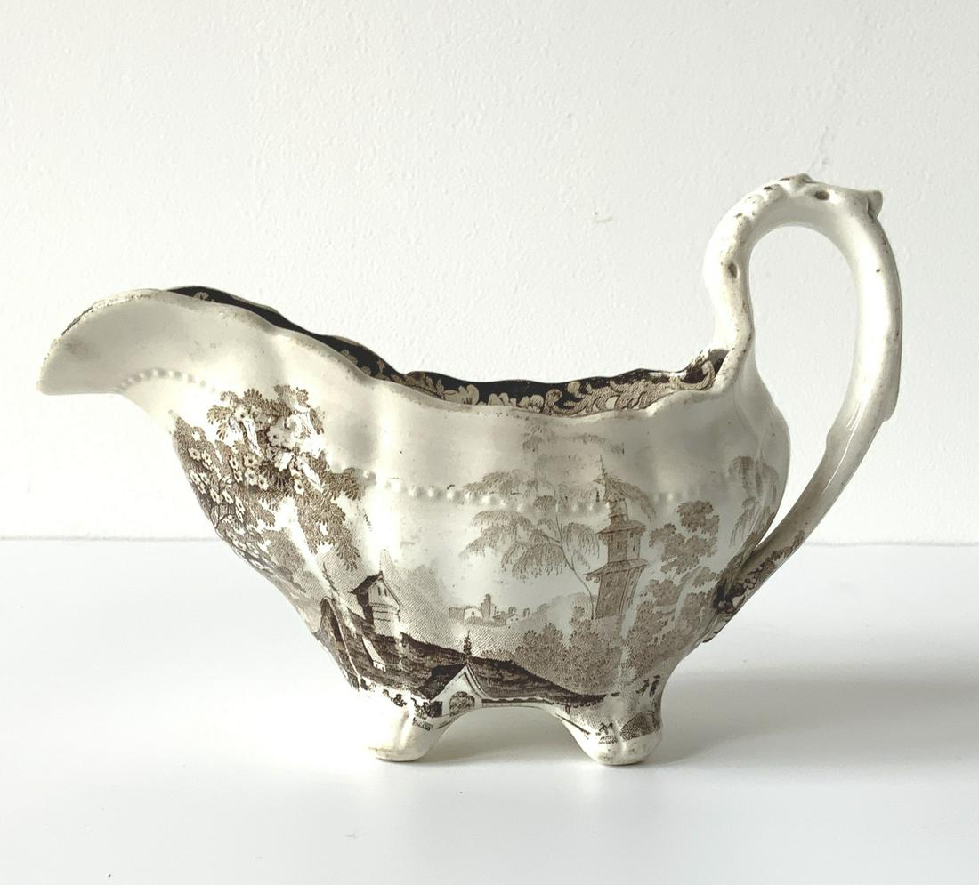 Antique Staffordshire Gravy Saucer Boat (1 of 9)