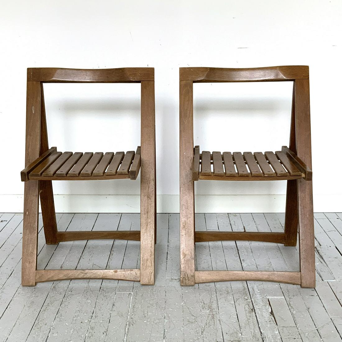 Pair Mid Century Folding Wooden Chairs: Pair Mid Century Folding Wooden Chairs 28.5 h x 17.75 d x 16.25 w Easy convenient local pickup available, local delivery available for fee, out of area buyer responsible for arranging pickup and shipp