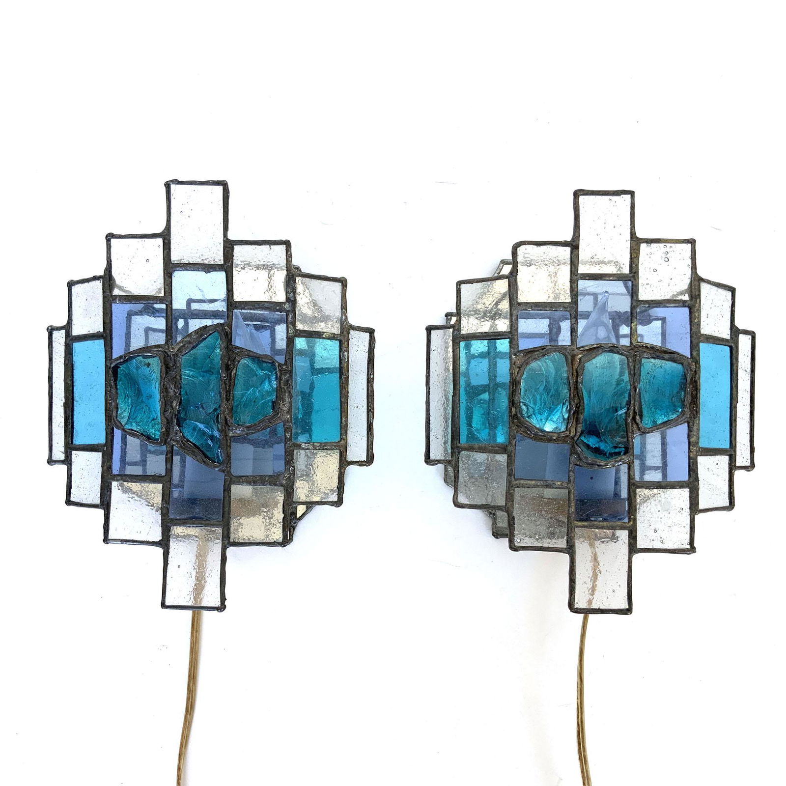Pair of Mid Century Modern Stain Glass Wall Sconces (1 of 4)