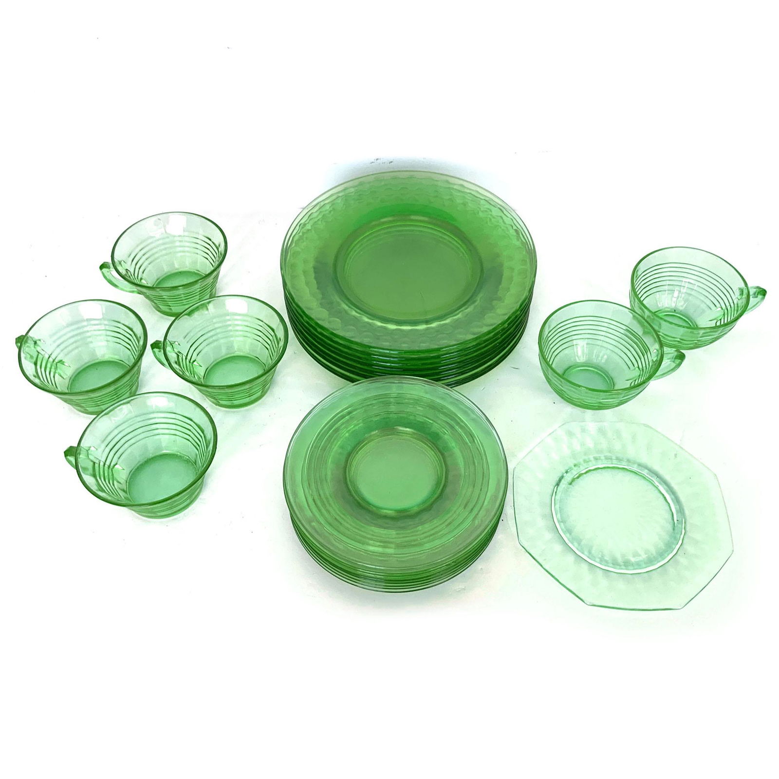 Depression Era Green Glass Dishware Lot (1 of 5)
