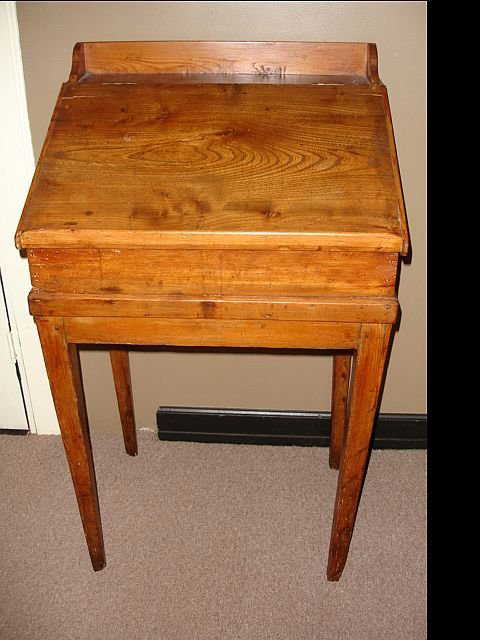 39: Antique Stand Up Desk - 39: Antique Stand Up Desk