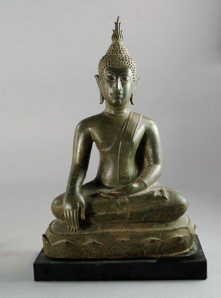 A Thai bronze Buddha Shakyamu, 18/19th century: AMENDMENT: A bronze model of a Buddha, northern Thai/Laos, 16th/17th century END OF AMENDMENT A Thai bronze Buddha Shakyamu, 18/19th century, modelled in meditation on a lotus throne, on a modern base