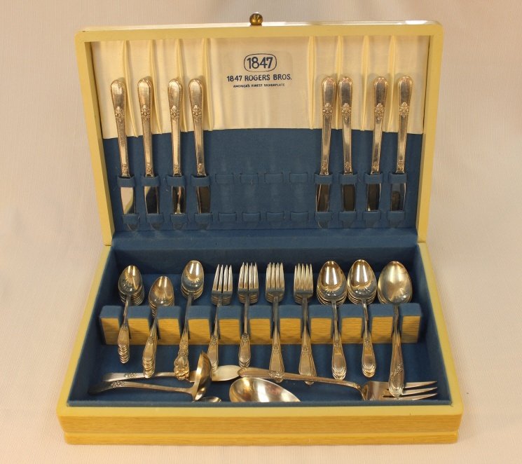 1847 Rogers Bros. America's finest silver plate: Service for eight, 1847 Rogers Bros. America's finest silverplate with five serving utensils. It comes in presentation box. Note: ice tea spoons have different pattern, see photos.