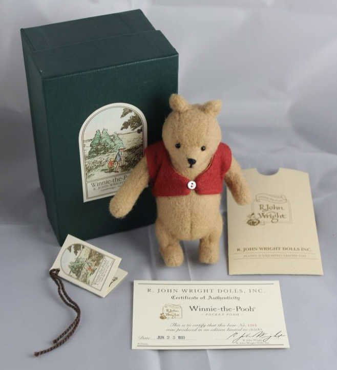 Robert John Wright Dolls Pocket (Winnie the) Pooh-275 (1 of 4)