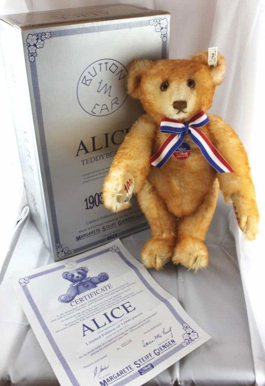 Steiff Teddy Bear - Alice-694 (1 of 5)