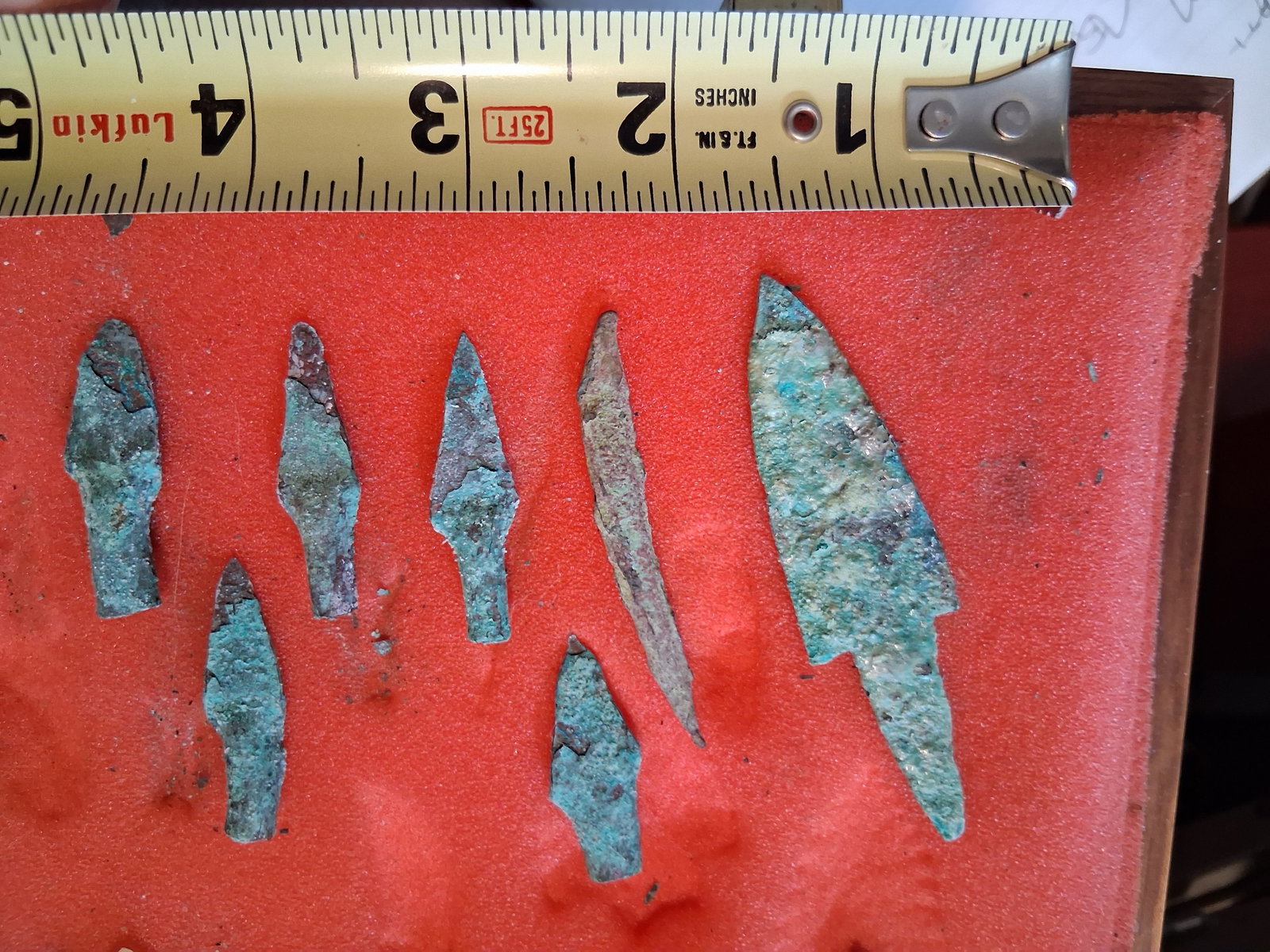 7 Metal Points: Stone and copper pieces. Likely created by the Copper Culture Native Americans.