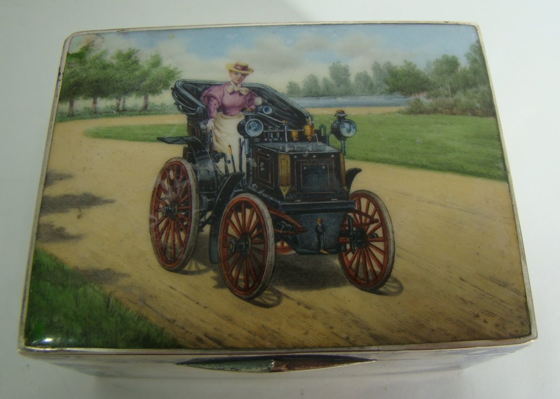 SUPERBA  VINTAGE  ENAMELED SILVER BOX (1 of 3)