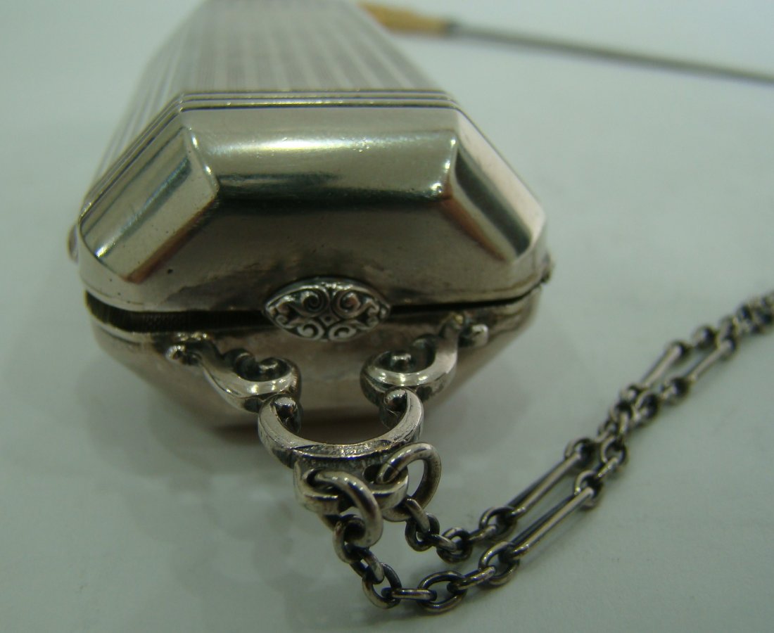 EUROPEAN JEWELRY SILVER BOX ON CHAIN (1 of 4)