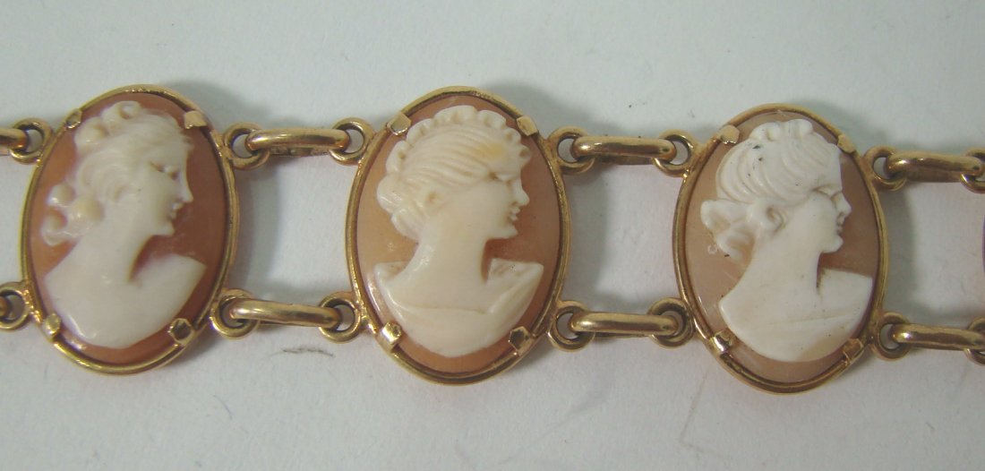 BRACELET WHIT CAMEO (1 of 3)