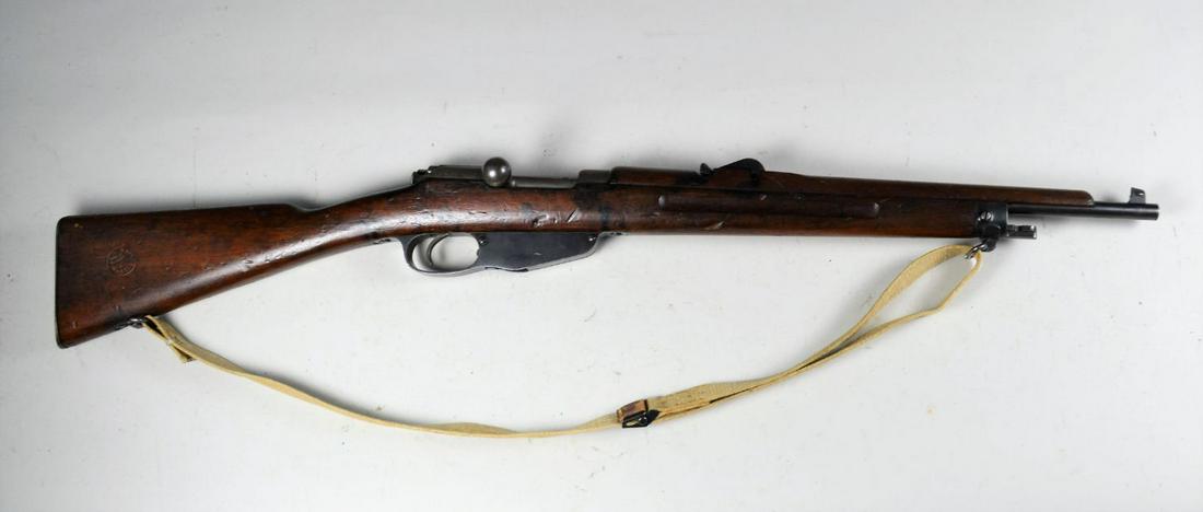 Dutch Model 1895 Carbine No. 5*: in 6.5 x 53R. Marked Steyr 1900. Stock is marked Hamburg 1940. Approximately 50% finish, balance is grey. Bore is very good, stock is good with heavy bruising/scratches throughout. Matching bolt. Barr