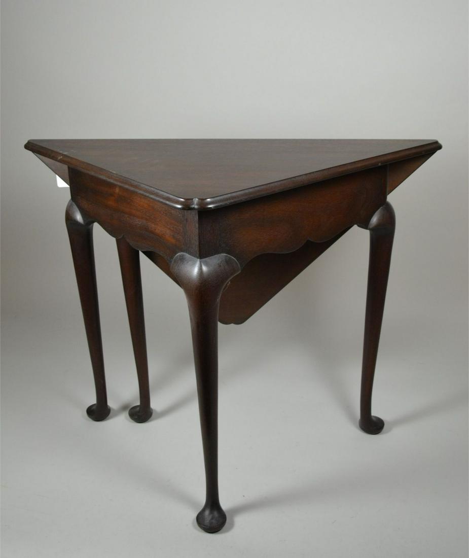 Kittinger Corner Table: maghonay gate leg, drop leaf with Queen Anne legs and scalloped skirt. Pattern No SW2N series No 14. 27" h x 35" w x 19" d