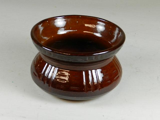 Stoneware Spittoon: 5" h