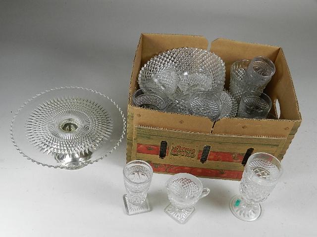 Box of Assorted Glassware: cake stand, glasses, bowl, etc