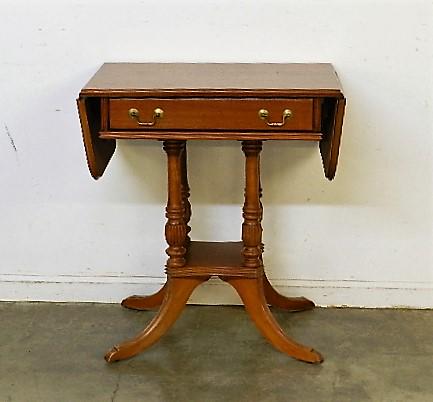 Duncan Phyfe Style Drop Leaf Side Table: 30" h x 27" w x 18" d