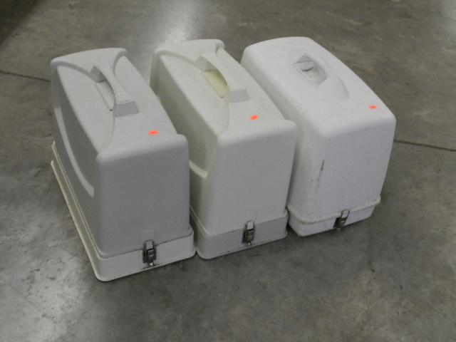 Set of 3 Portable Singer Sewing Machines: in cases