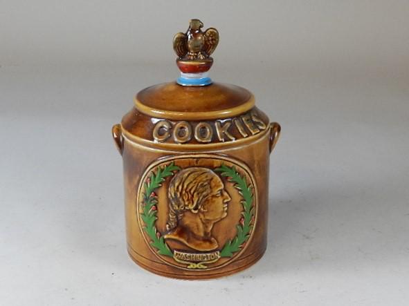 Vintage Cookie Jar: 10" h