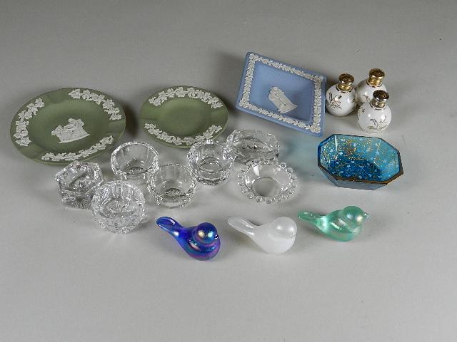Box of Salt Cellars & Shakers: Wedgwood dishes and art glass birds