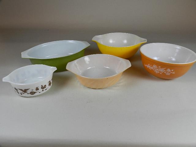 Group of FireKing, Pyrex, Etc: Group of FireKing, Pyrex, Etc