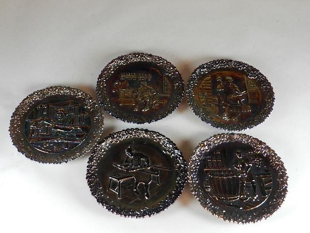 5 Fenton Amethyst Carnival Glass Collector Plates: 8 1/2" w