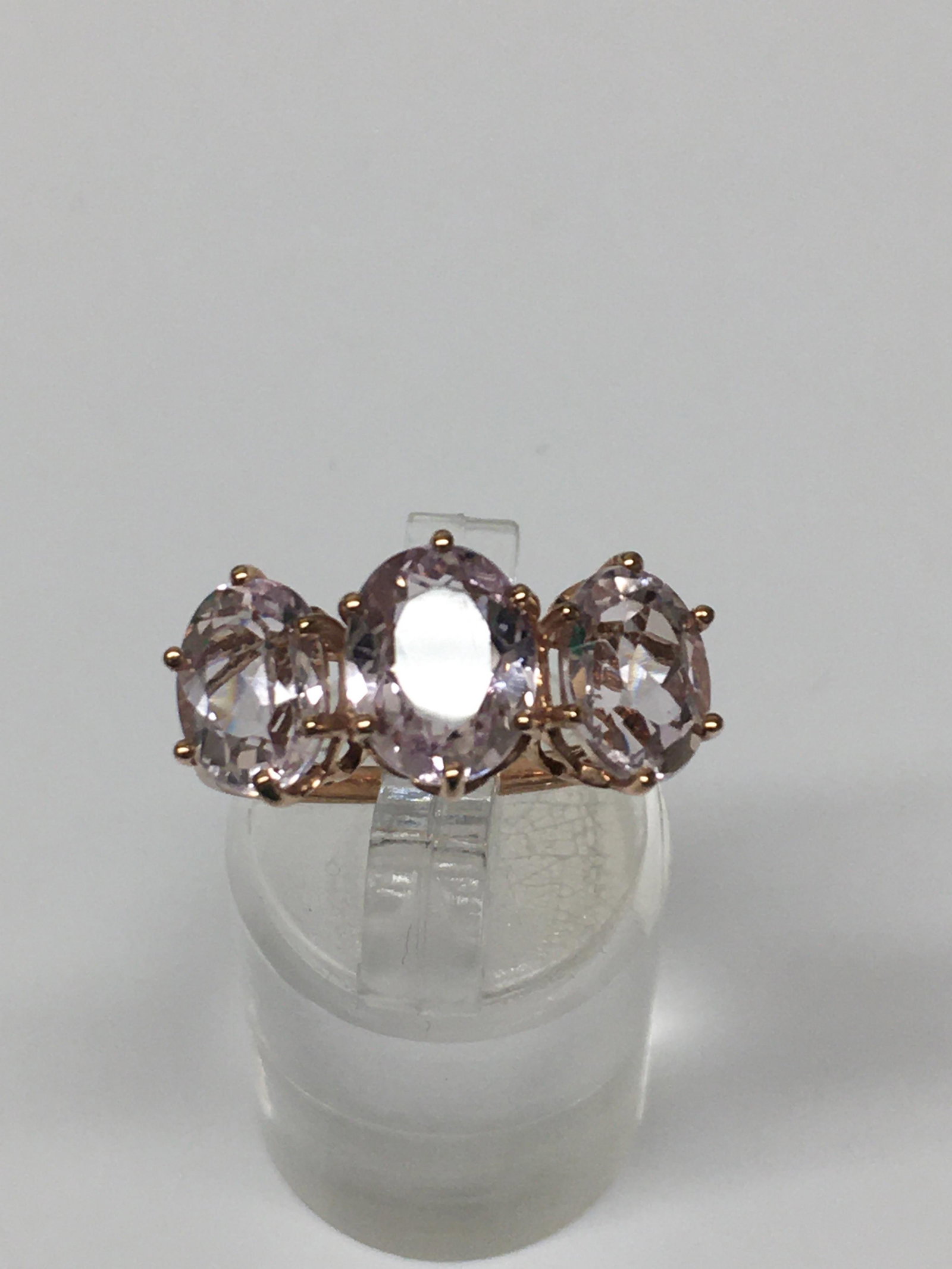 10K Rose Gold & Pink Stone Ring: possibly morganite, size 7, 2.8 grams tw