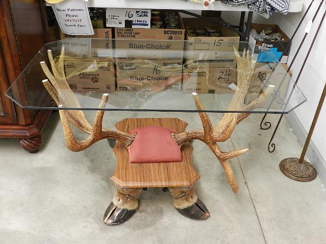 Moose Horn & Taxidermy Coffee Table: with glass top, 23" h x 48" w x 32" d