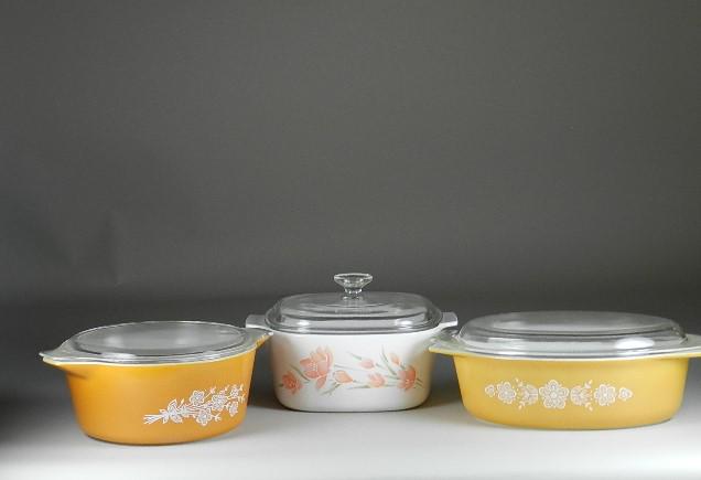 Vintage Pyrex Baking Dishes: Vintage Pyrex Baking Dishes