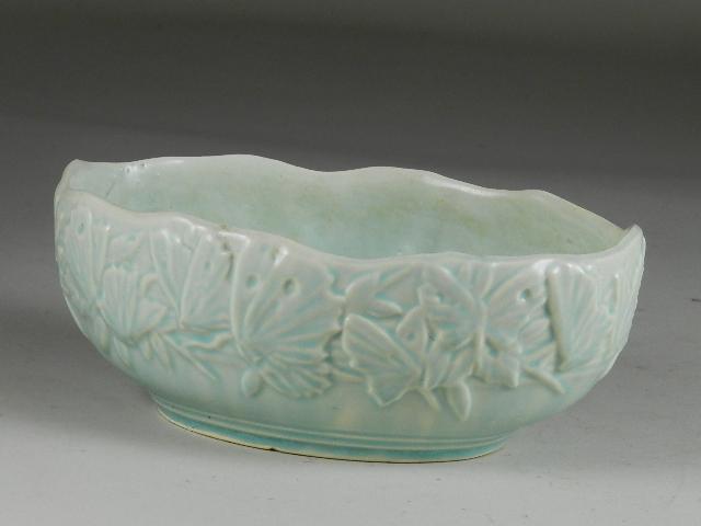 Early McCoy Art Pottery Planter: 4" h x 8" w x 6" d