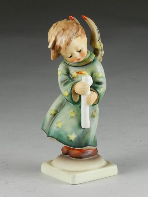 Goebel Hummel "Heavenly Angel": 21/0 1/2, trademark 6, excellent condition, 5 3/4" h