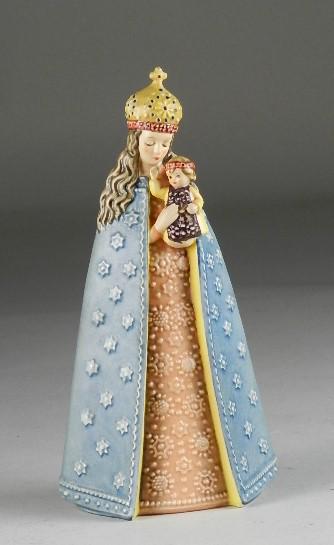 Goebel Hummel 364 75th Anniversary Sister MI Hummel: trademark 6, excellent condition, 9" h