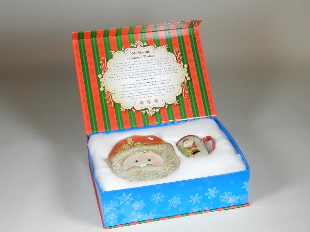 Legend of Santa's Cookies Set: mug and plate, with box