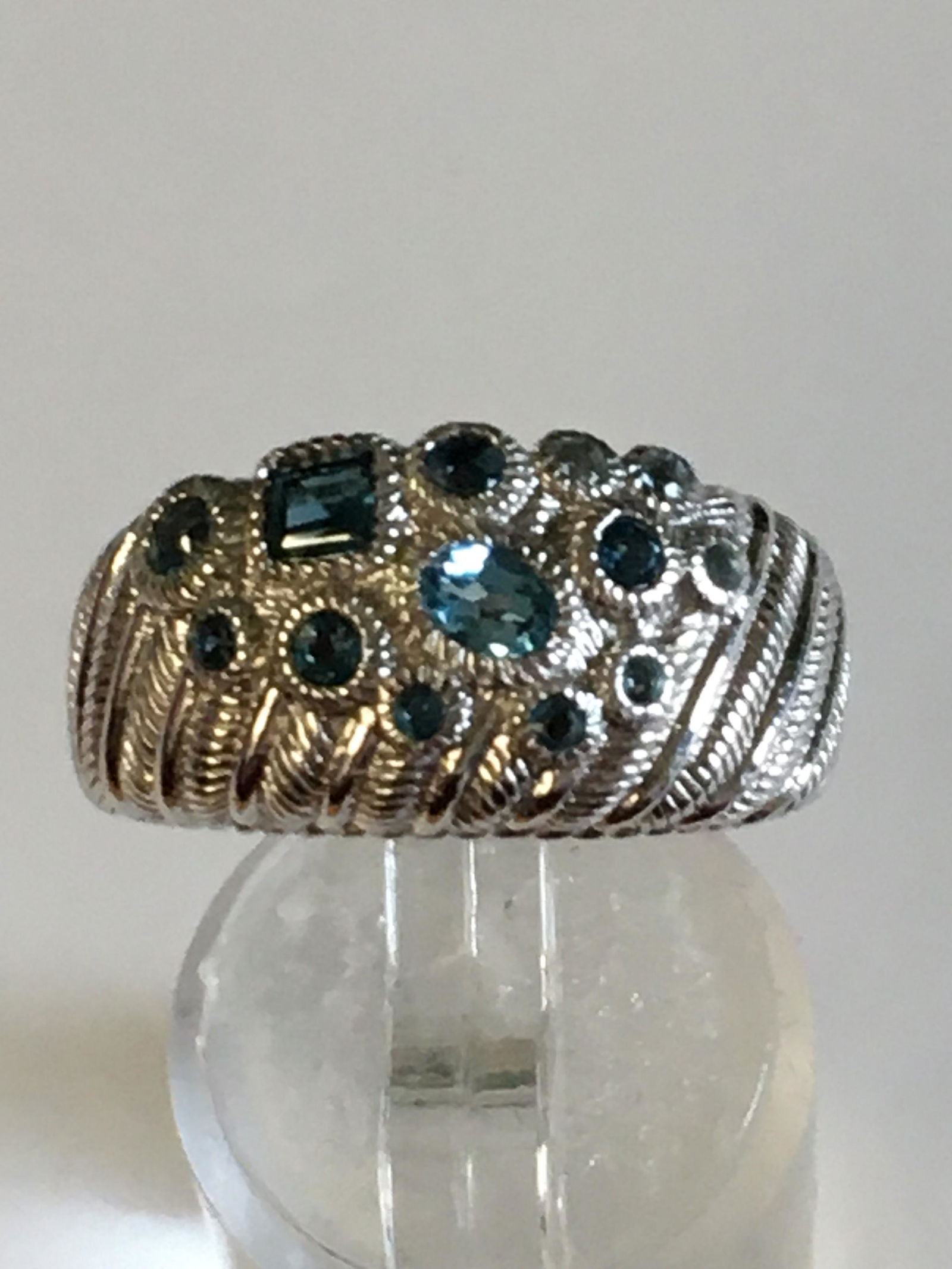 Judith Ripka Sterling Blue Stone Ring: size 7