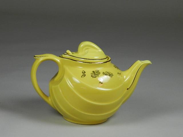 Hall Canary Yellow Aladdin Teapot (1 of 4)