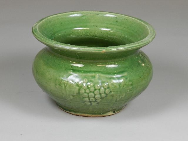 McCoy Grape Decorated Spittoon: 7 1/2" diameter