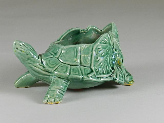 McCoy Art Pottery Turtle Planter (1 of 4)