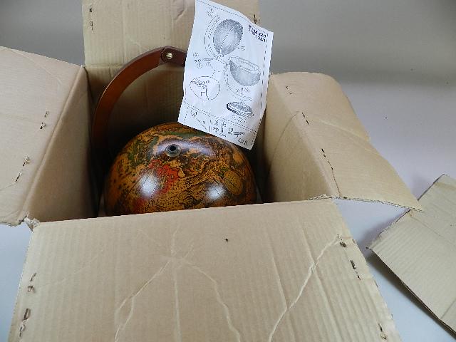 Table Top Globe Bar (1 of 2)