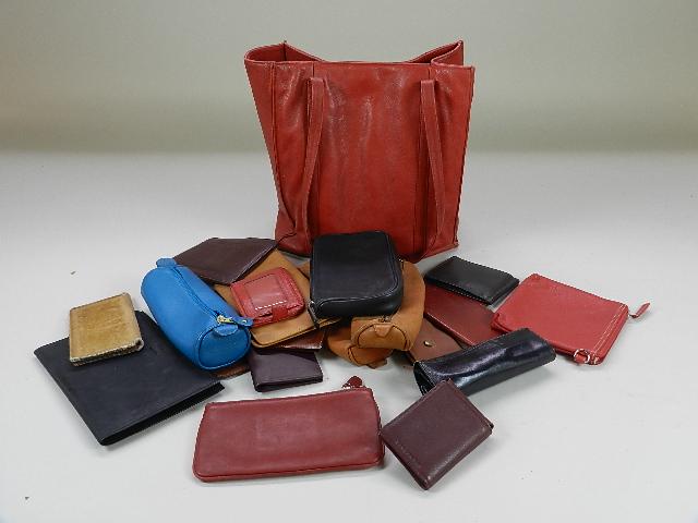 Leather Billfolds, Handbags, Make-Up Cases, etc. (1 of 3)