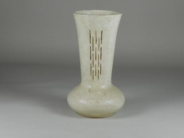 Vintage McCoy Mid-Century Vase: 13" h x 7" w