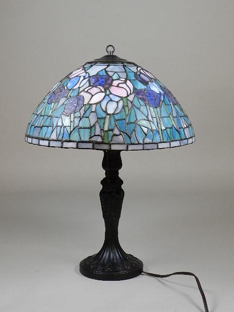 Stained Glass Table Lamp (1 of 6)