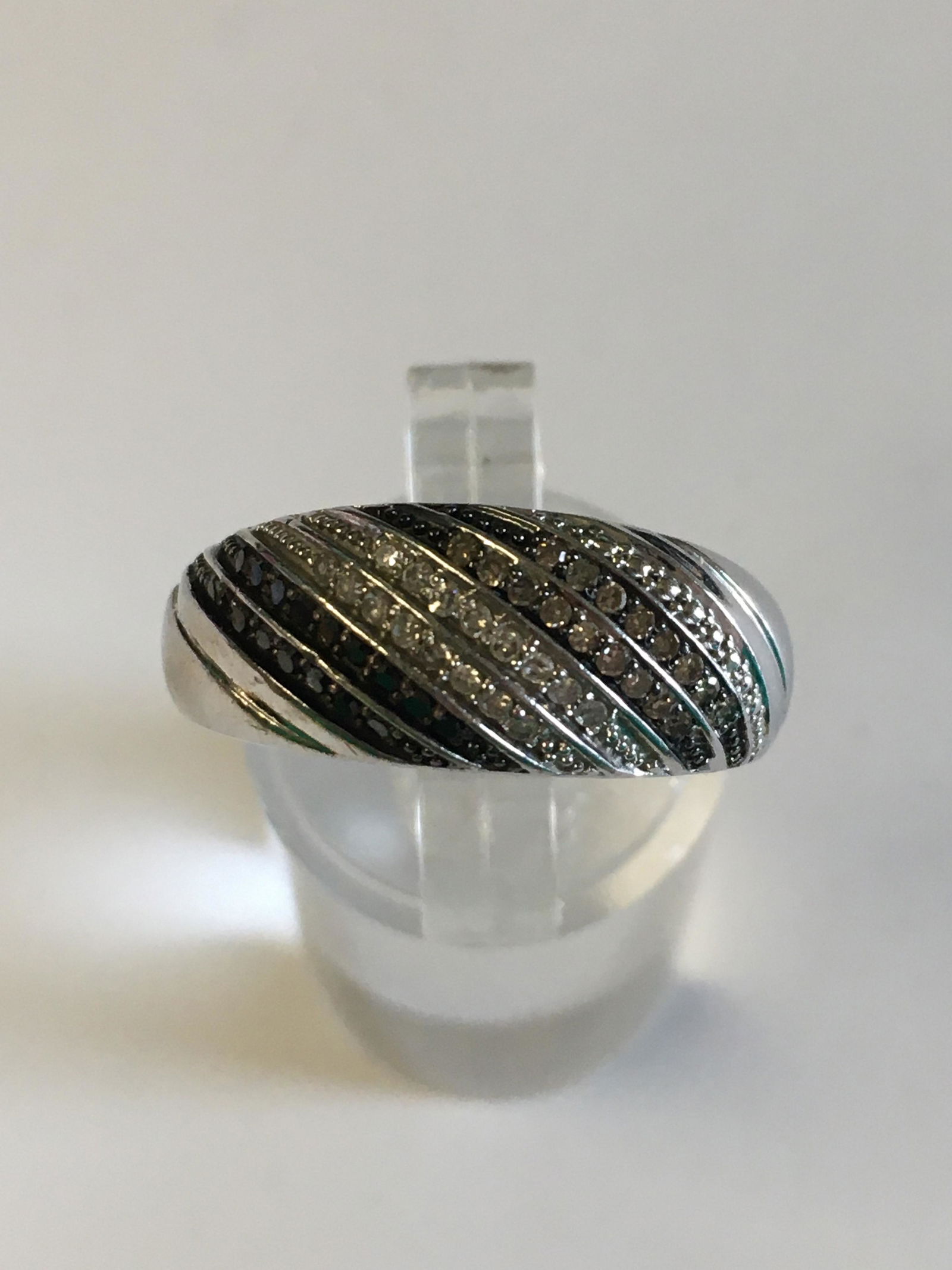 Sterling Black & White Stone Ring (1 of 3)