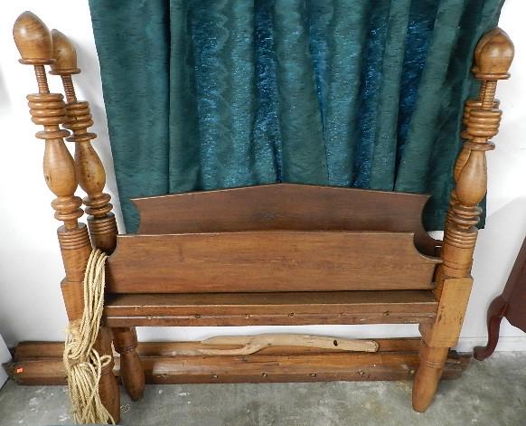 Antique Rope Bed (1 of 4)