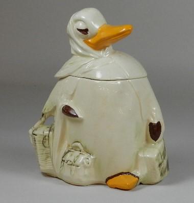 McCoy Mother Goose Cookie Jar (1 of 8)